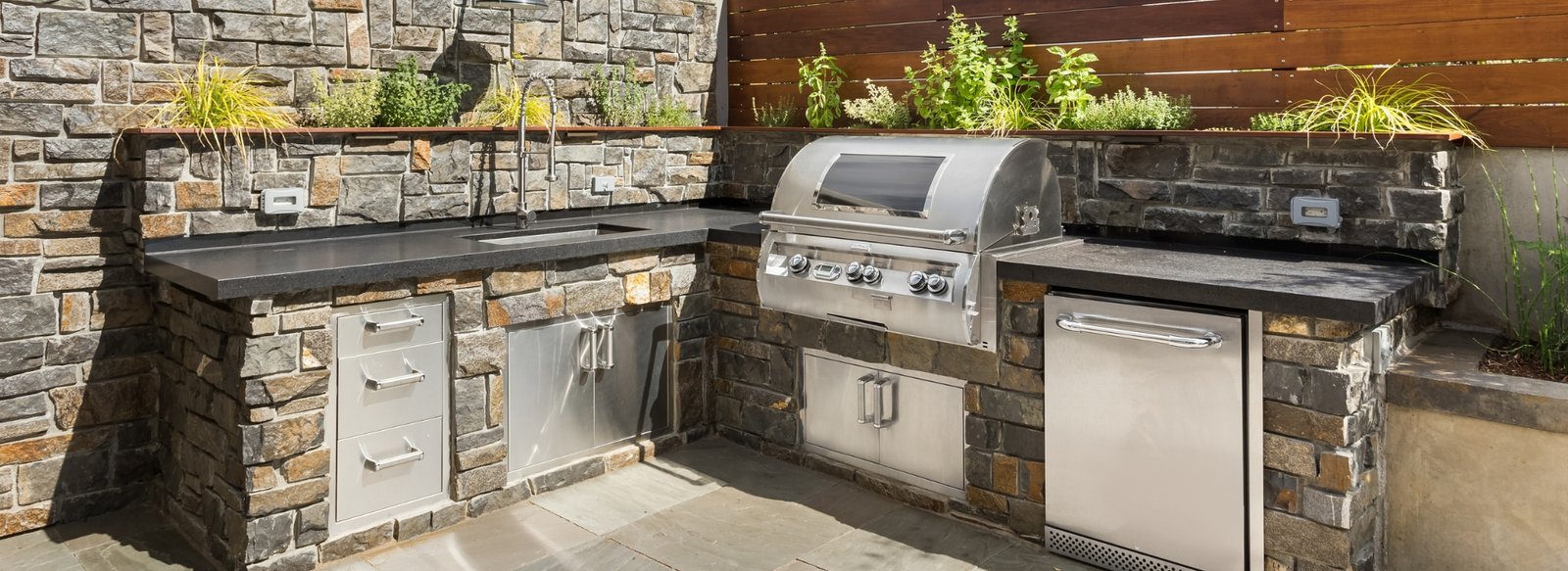 Outdoor Kitchen in charlotte nc by urban lawn and landscape